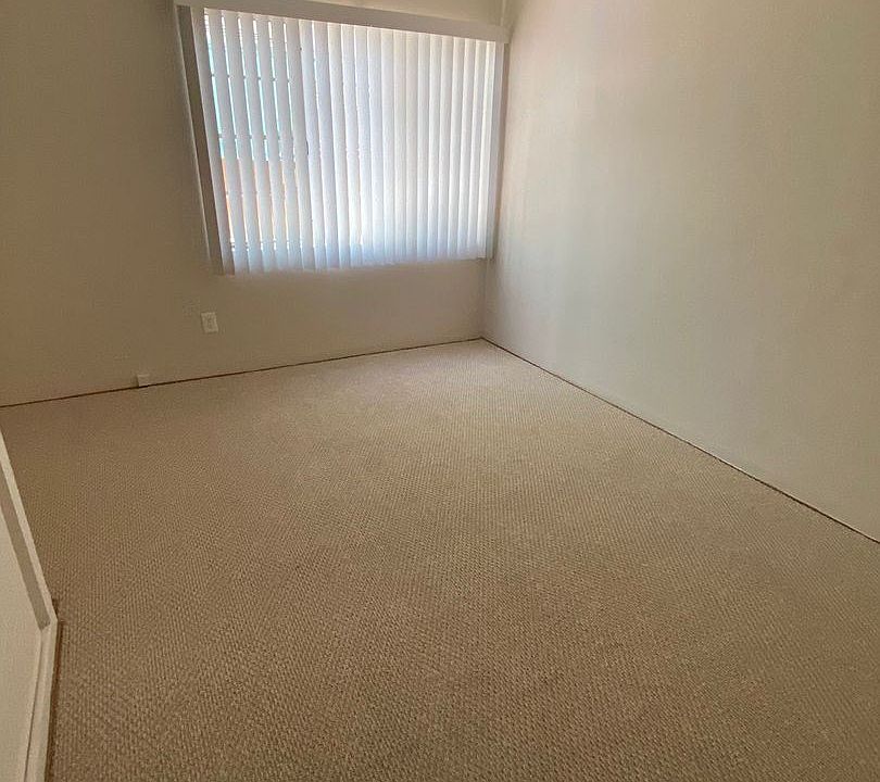 2nd image of 318 N 7th St APT A