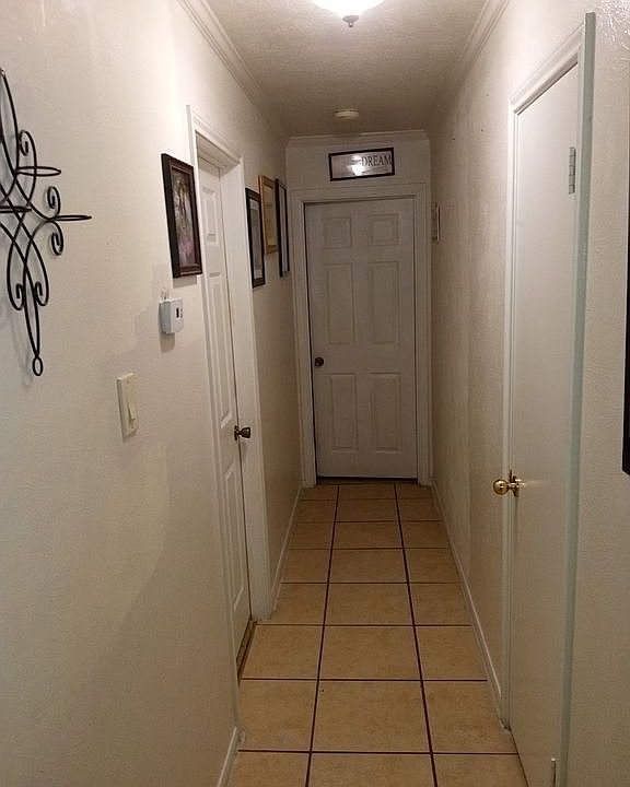1st image of 919 Marilyn Dr
