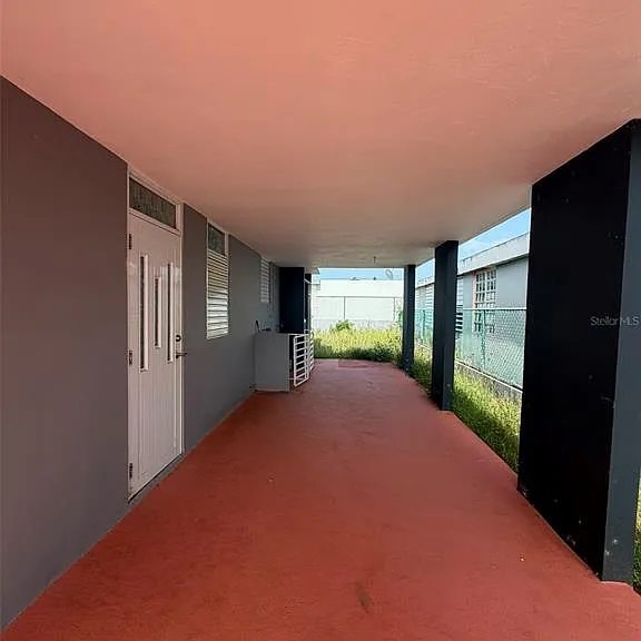 CASA D9 Calle Monarca Urb Paseos Reales — Photo 3