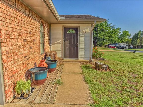 4th image of 5558 W Lakeview Dr