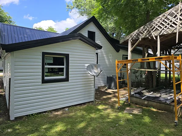404 E Tulsa St, Siloam Springs, AR 72761