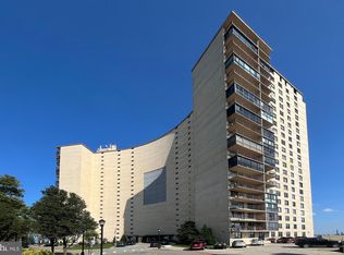 380 Mountain Rd #302, Union City, NJ 07087