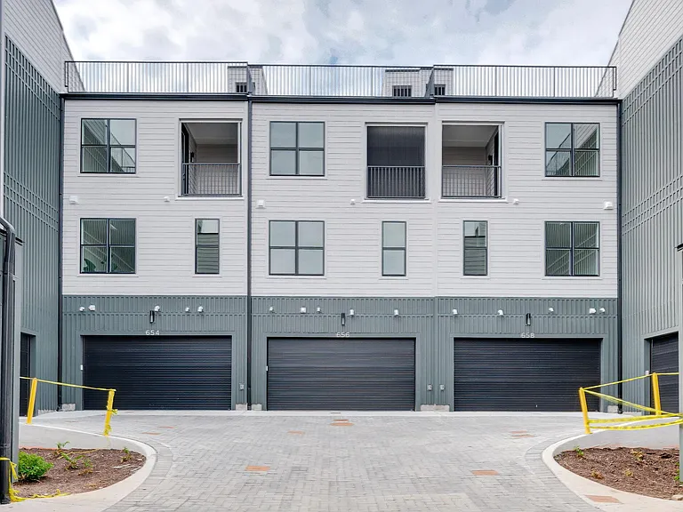 660 Hamilton Ave — Photo 37