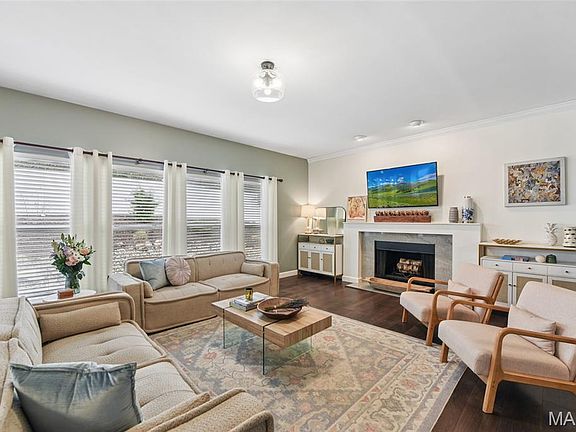 3rd image of 324 Bramtonn Pl
