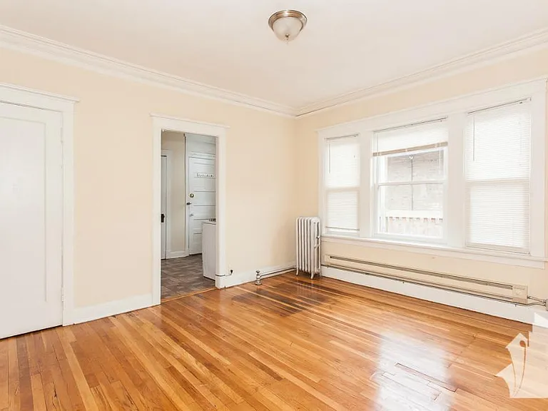 4425 N Wolcott Ave #1A — Photo 1