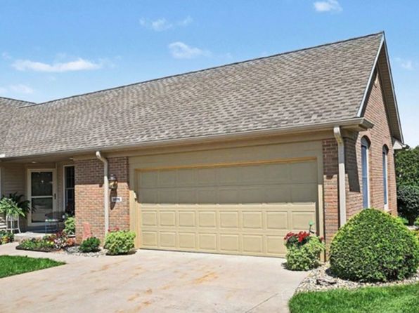 1676 Edgebrooke Ct
