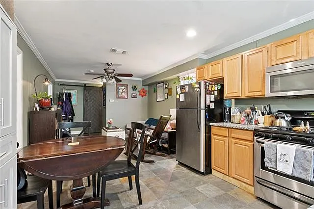 3226 Palmyra St — Photo 6