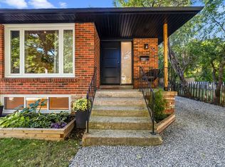 1200 Ingledene Dr, Oakville, ON L6H2H9