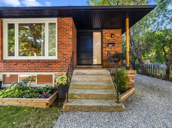 1200 Ingledene Dr, Oakville, ON L6H 2H9