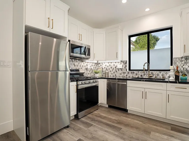 5202 Avenida Oriente — Photo 43