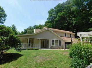 19 Pondview Ln, Charleston, WV 25320
