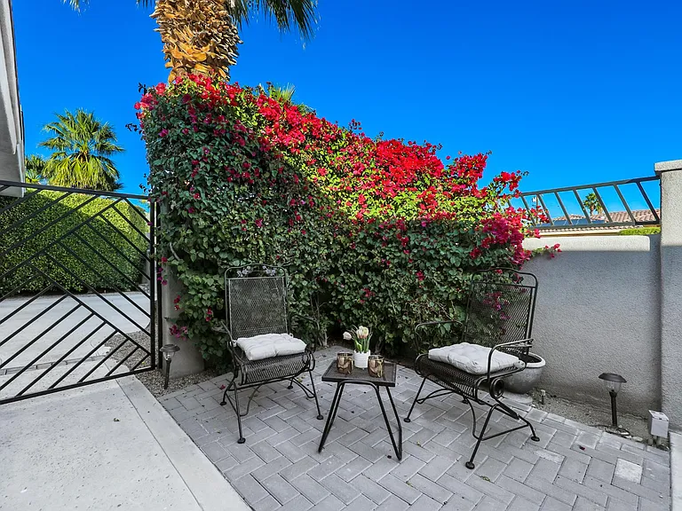 725 S Mountain View Dr — Photo 36