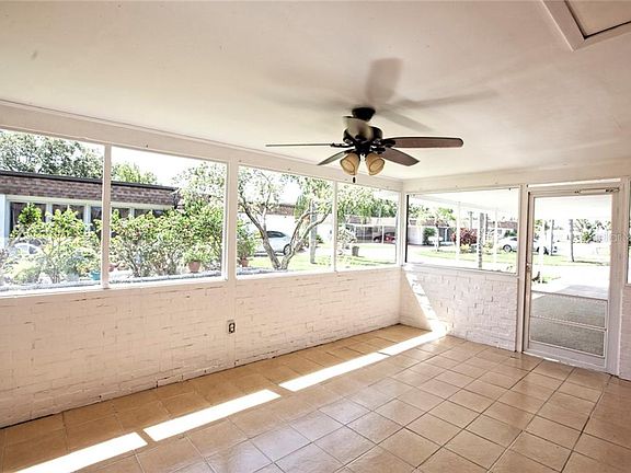 3rd image of 666 Circlewood Dr #V-6
