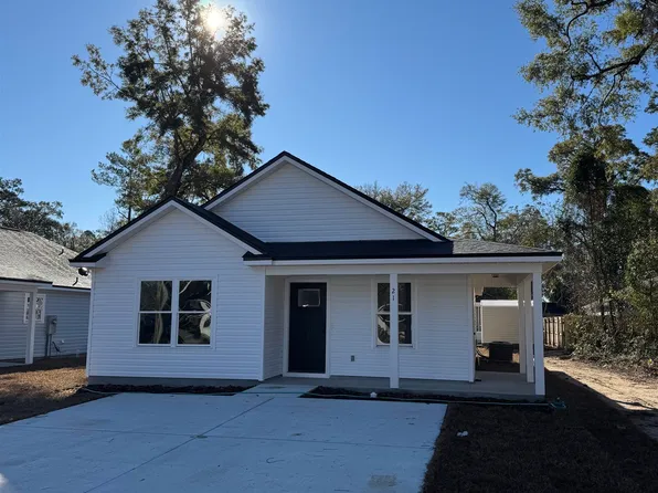 21 Comanche Trl, Crawfordville, FL 32327