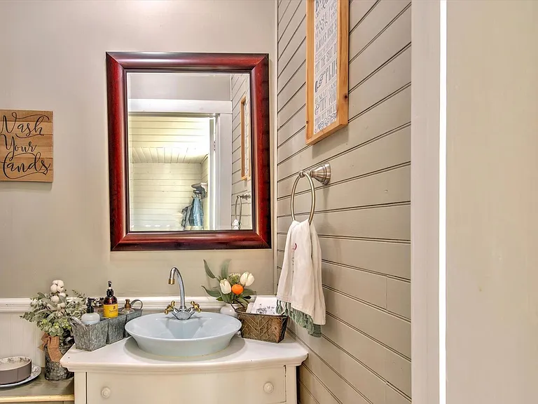 286 Whitesville Rd — Photo 24