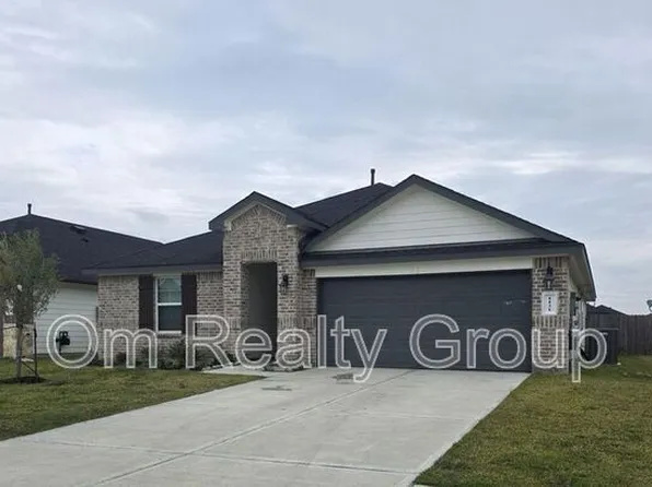 1131 Hughes Crossing Dr, Rosharon, TX 77583