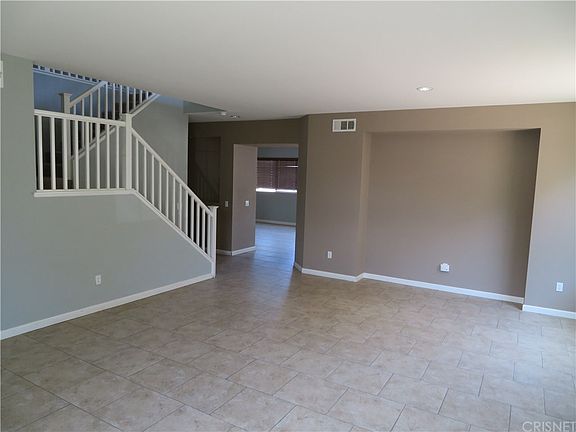 3rd image of 38137 Pioneer Dr