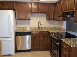 1476 Summergate Pkwy UNIT U, Saint Charles, MO 63303