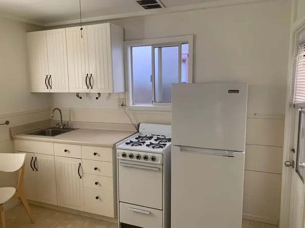 310 E Balboa Blvd, Newport Beach, CA 92661
