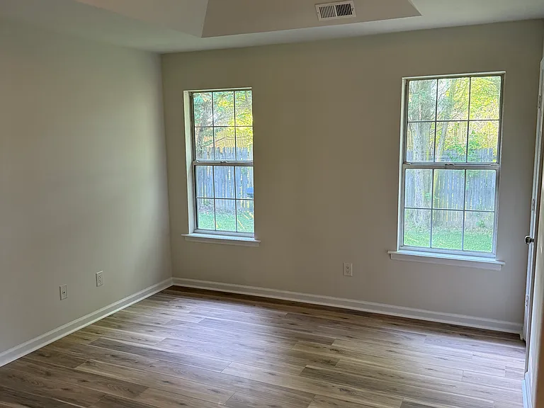 3208 Green Meadow Way — Photo 6