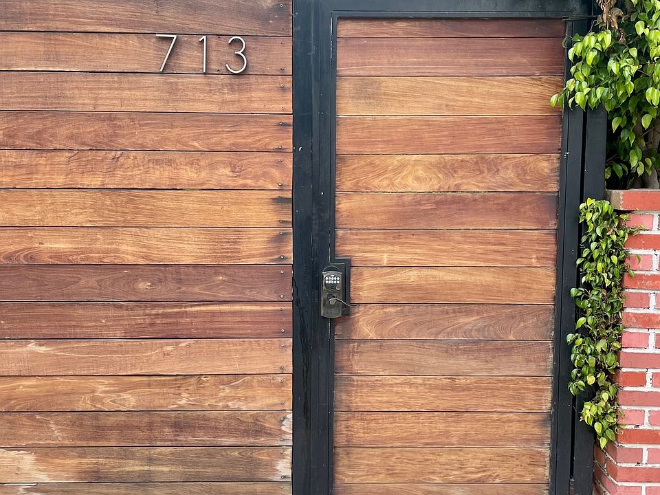 1st image of 713 Vernon Ave #4