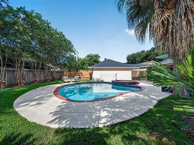3910 Chile Dr — Photo 47