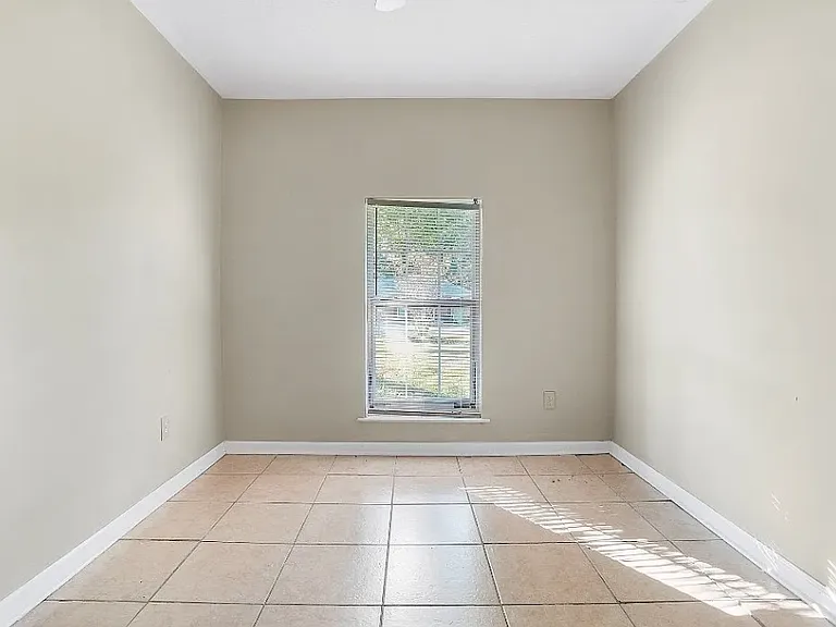 6458 Pinebrook Dr — Photo 10