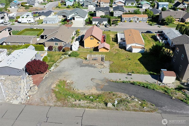 4th image of 445 Entiat Place
