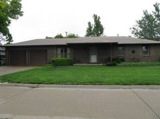 803 Mike Dr, Salina, KS 67401