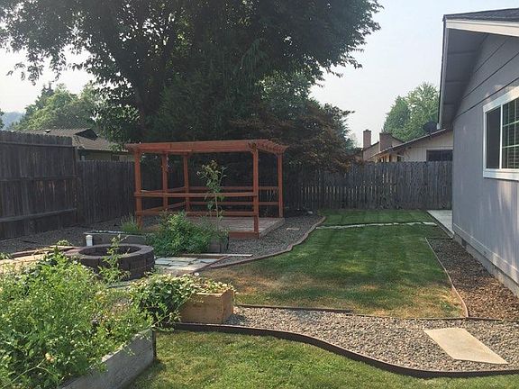 3rd image of 334 Teakwood Dr