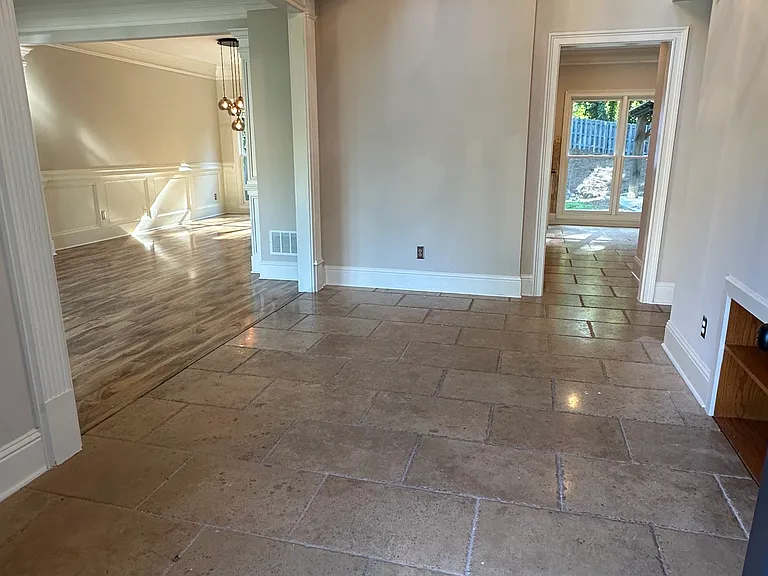 6415 Barwick Ln — Photo 5