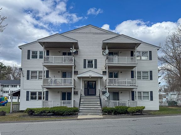 2nd image of 30 Abbey Rd APT 108