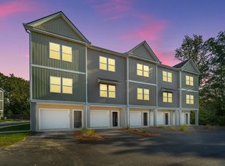 211 Cache Ct, Charleston, SC 29414