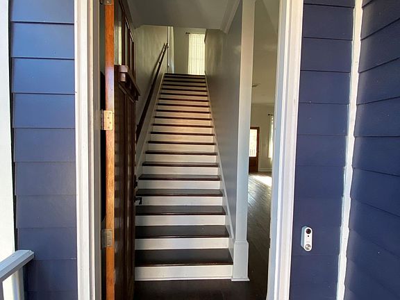 4th image of 8424 Apple St #8424