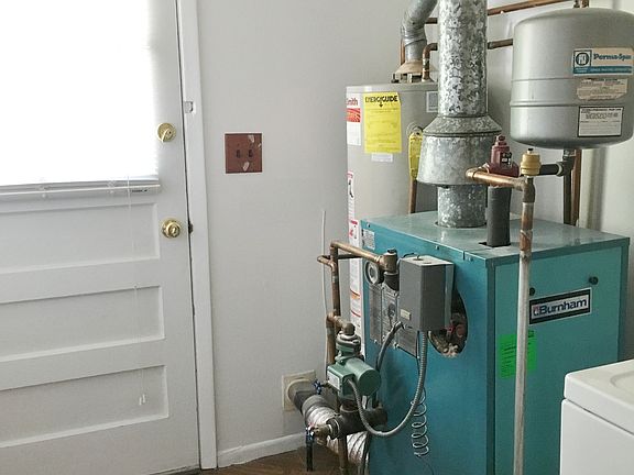 3rd image of 53 Yellowstone Dr