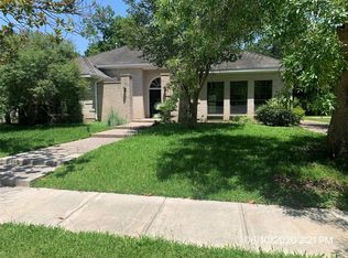 9715 Braesmont Dr, Houston, TX 77096