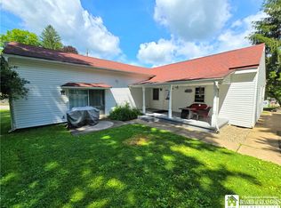 112 W Honeoye St, Shinglehouse, PA 16748