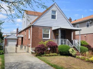 56-36 196th Pl, Flushing, NY 11365