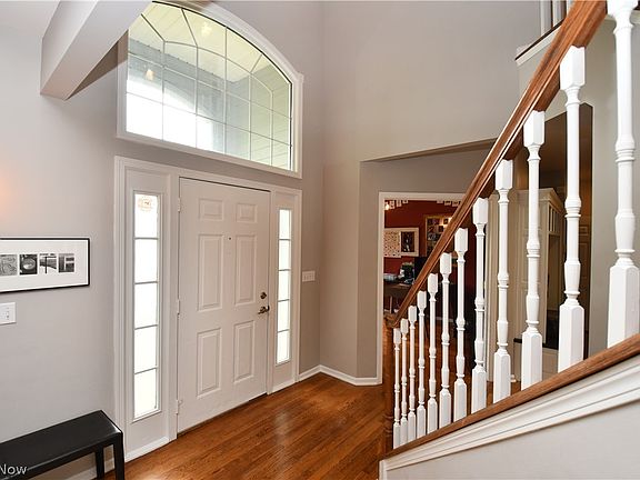3rd image of 715 Beacon Hill Dr