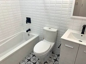 Rented by Tapiro Realty