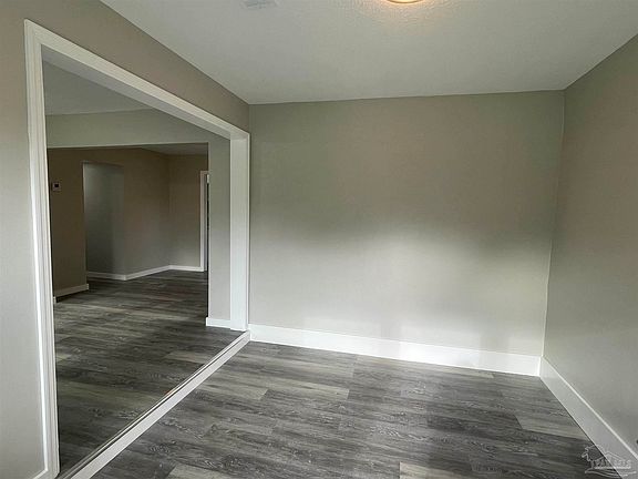 5th image of 701 N 49th Ave