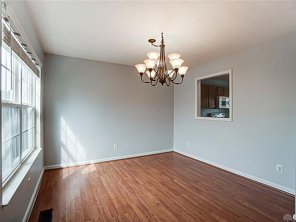 5th image of 2400 Watchtower Ln