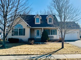 1117 McCall Ct, Rochelle, IL 61068
