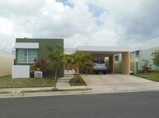 201 Calle Emeterio Hernandez, Las Piedras, PR 00771