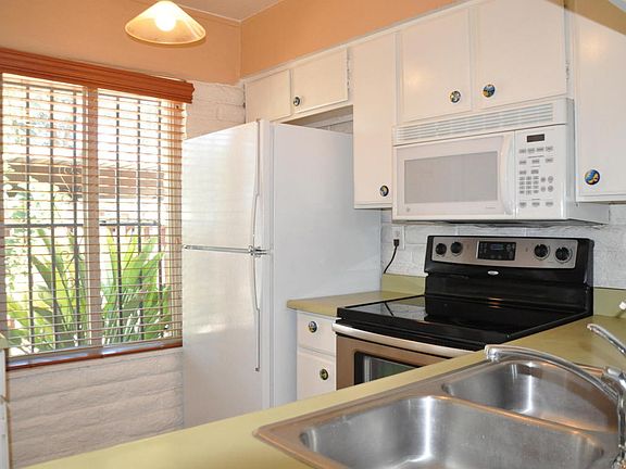 4th image of 7806 E Kenyon Dr