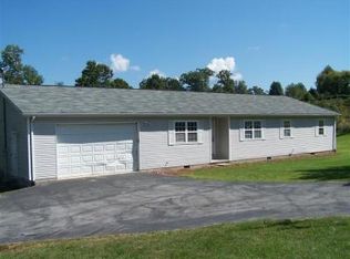 175 W Hinkle St, Corbin, KY 40701