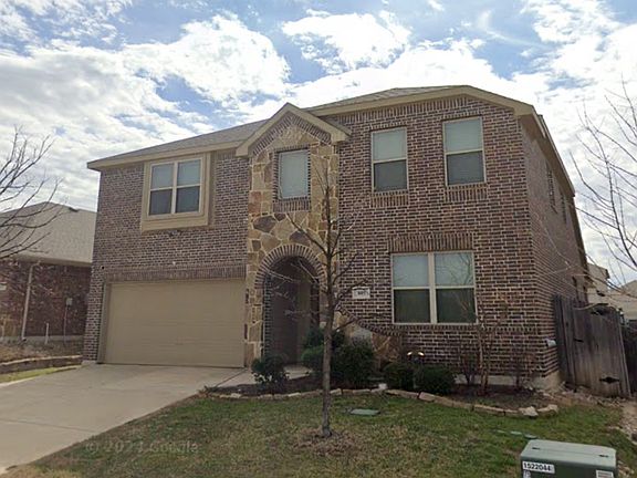 2nd image of 805 Woodmark Dr