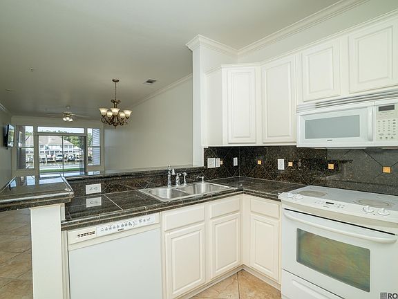 3rd image of 12386 River Highlands Dr Unit B