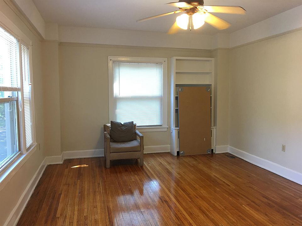 1st image of 1130 Parker St APT 206