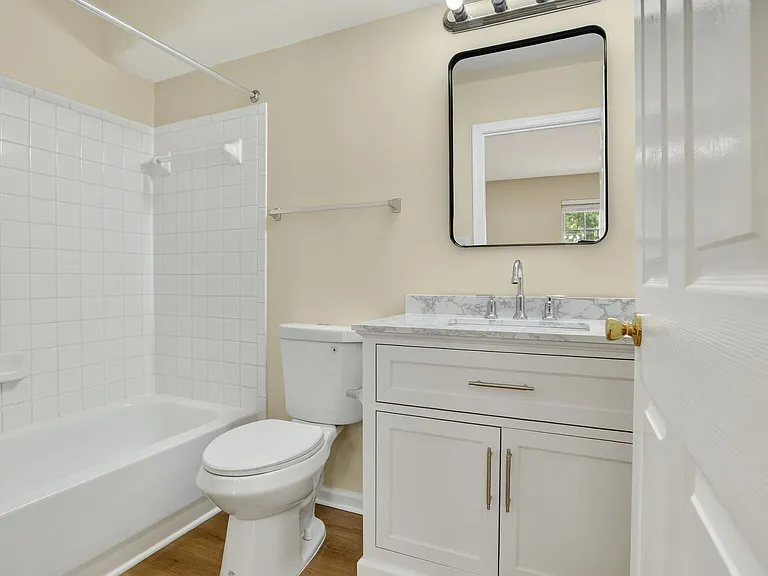 2492 Quick St #103 — Photo 26